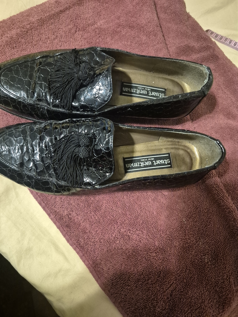 Vintage Stuart Weitzman Black Croc-Embossed Tassel Loafers